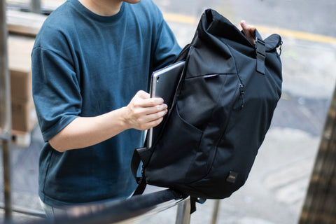 E3277 ONDA ROLL UP - Sleek Recycled Ocean Plastic Roll-Up Backpack