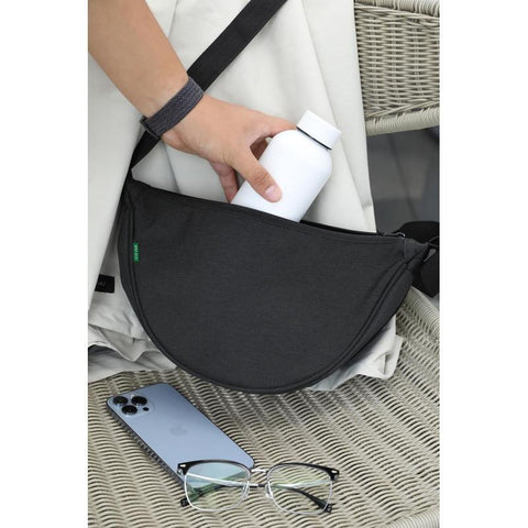 WBSN 2155 MOURA - GRS Recycled Half Moon Sling Bag - Black